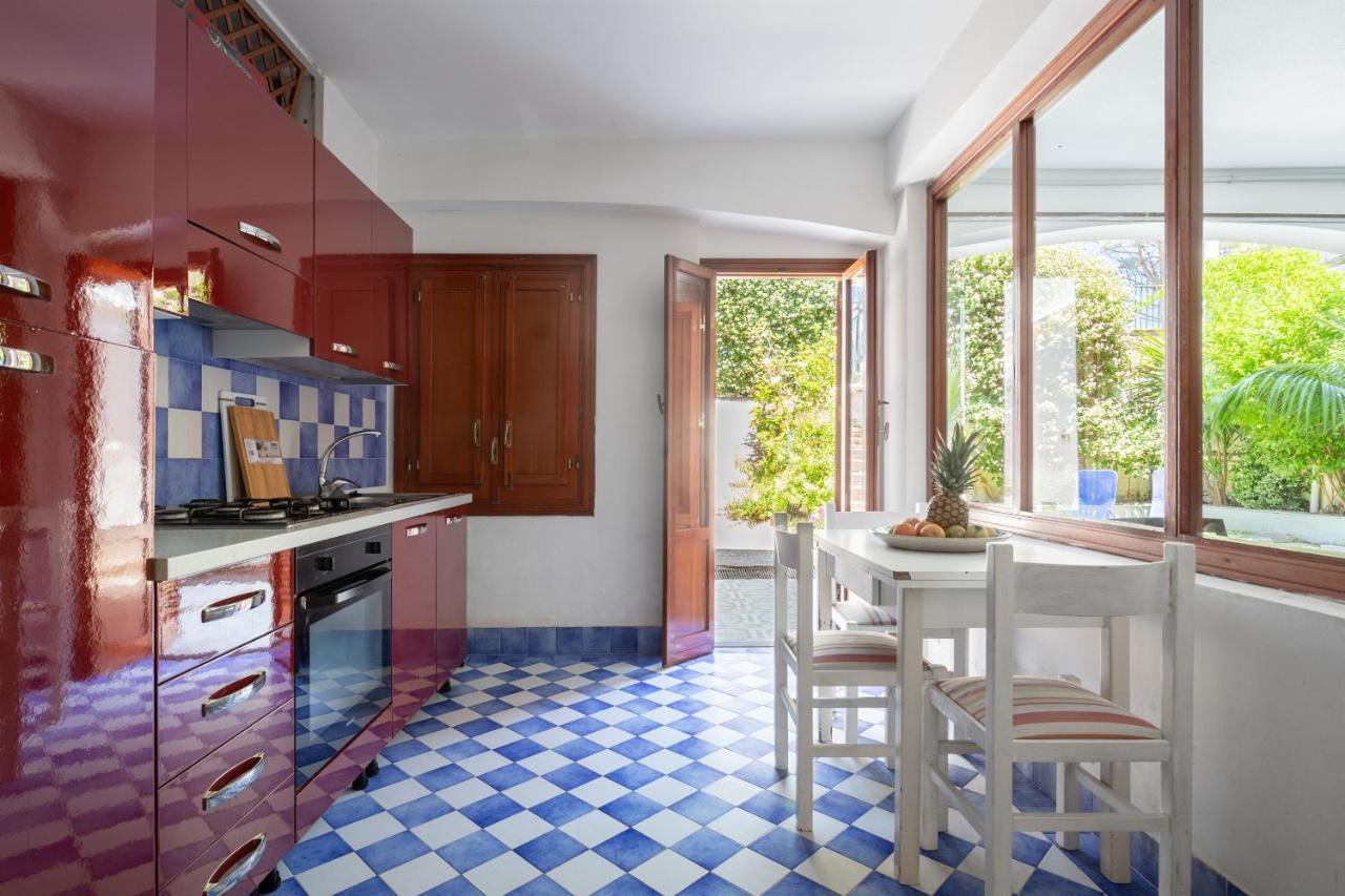 La Cueva Dello Scirocco By Domusicily Apartment Mondello Exterior photo